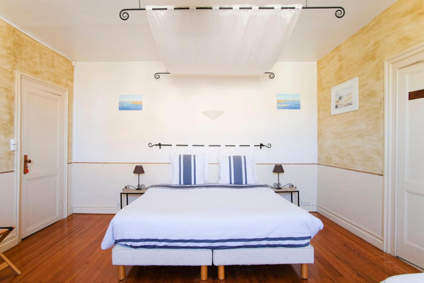 Les Gues Rivieres Bed & Breakfast Pujols  Cameră foto