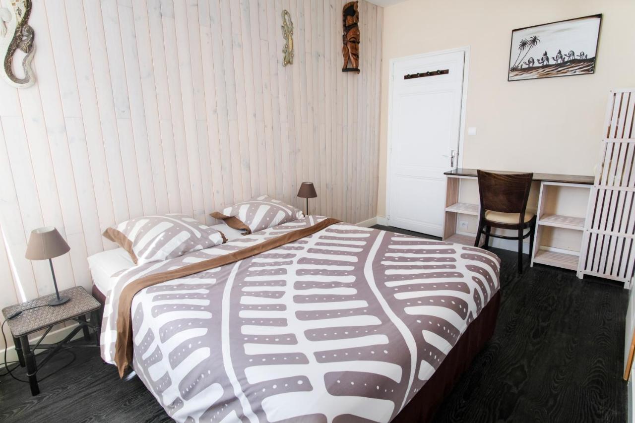 Les Gues Rivieres Bed & Breakfast Pujols  Exterior foto
