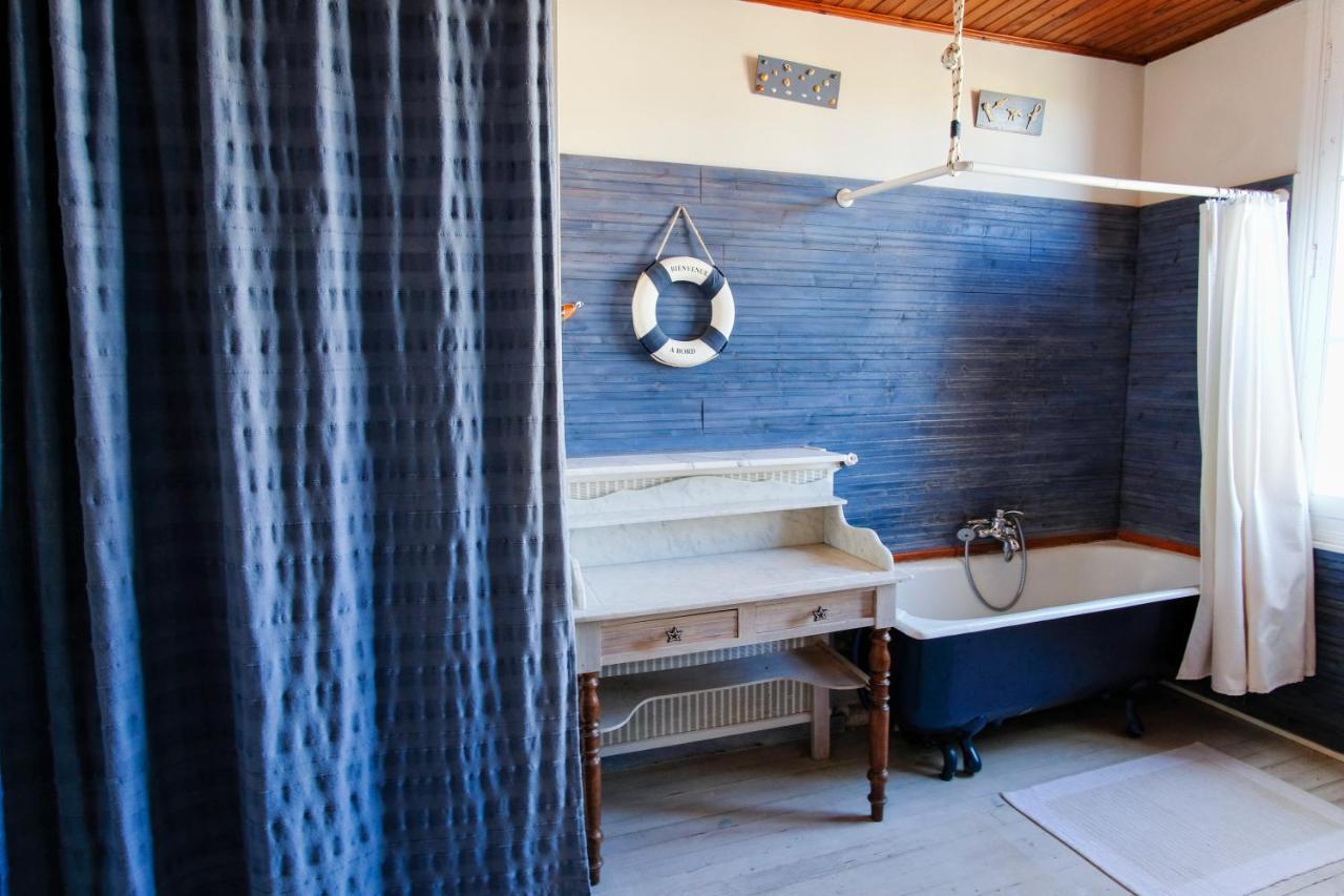 Les Gues Rivieres Bed & Breakfast Pujols  Exterior foto