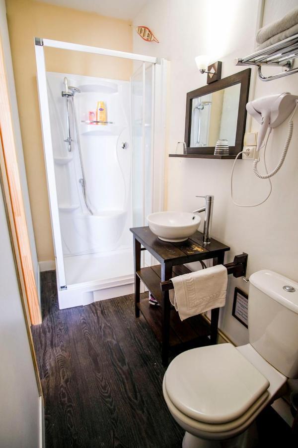 Les Gues Rivieres Bed & Breakfast Pujols  Exterior foto