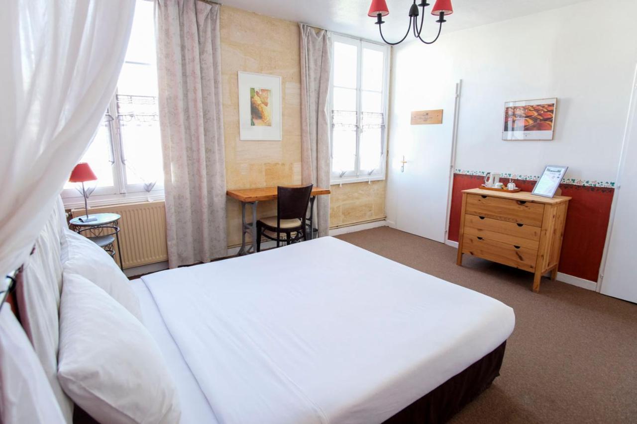 Les Gues Rivieres Bed & Breakfast Pujols  Exterior foto