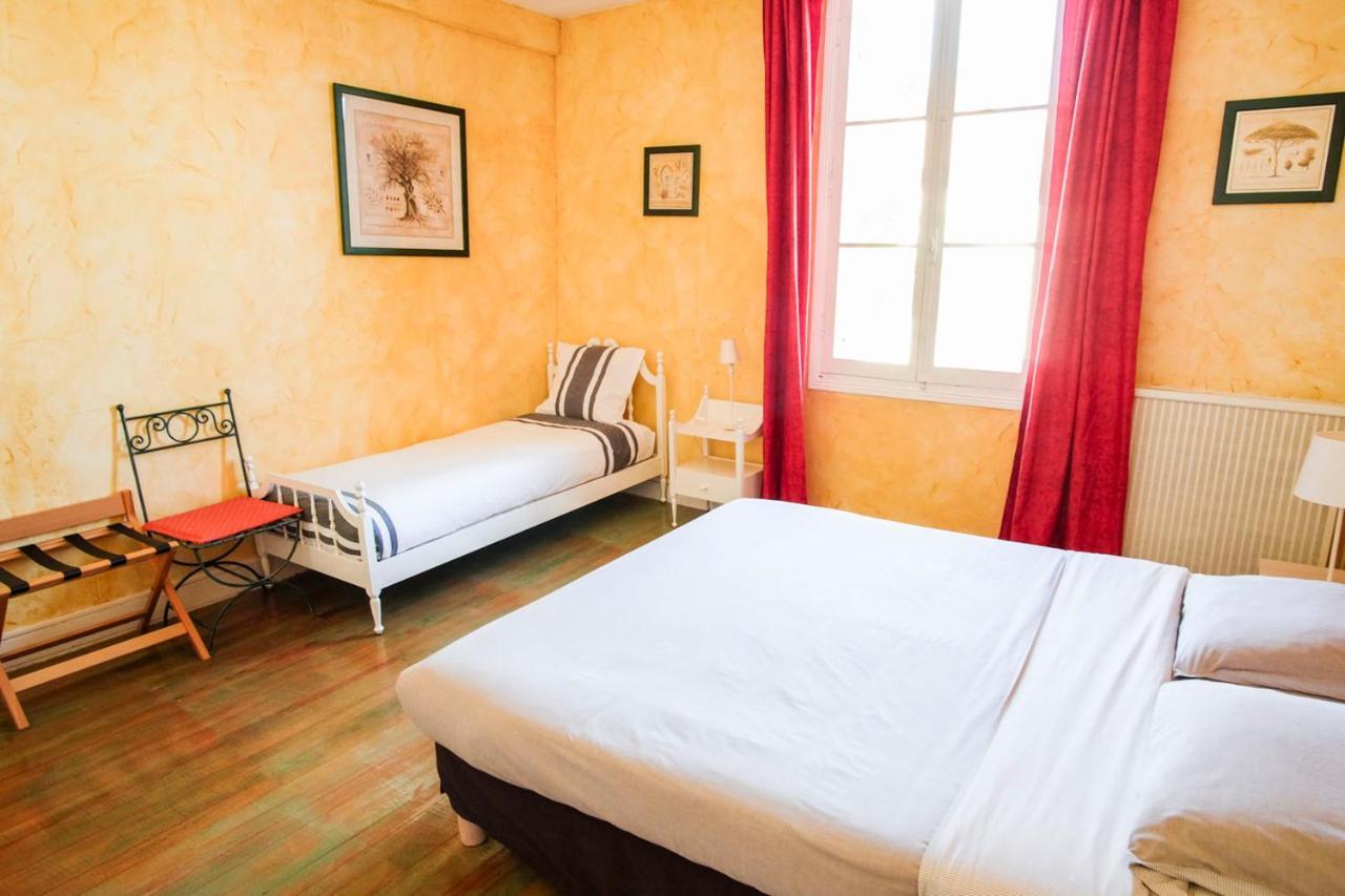Les Gues Rivieres Bed & Breakfast Pujols  Exterior foto